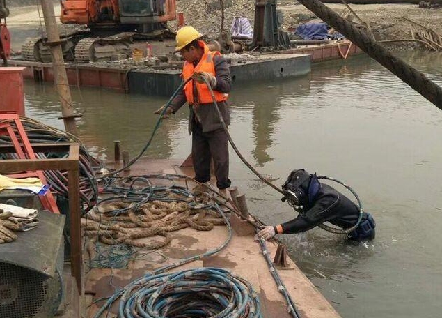 广陵潜水封堵打捞